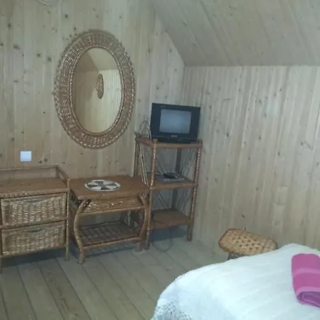 Приватна Садиба Стара Хата Guest house Tatariv