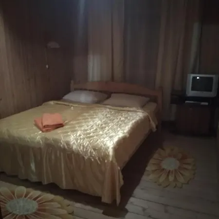 Приватна садиба Стара Хата *